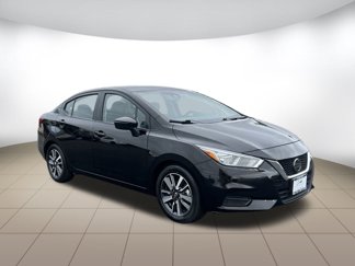 Used 2021 Nissan Versa SV image 1