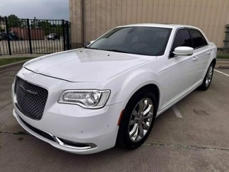 Used 2016 Chrysler 300 Limited image 1