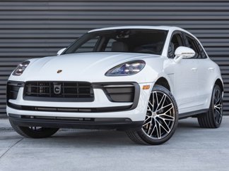 Certified 2025 Porsche Macan image 1