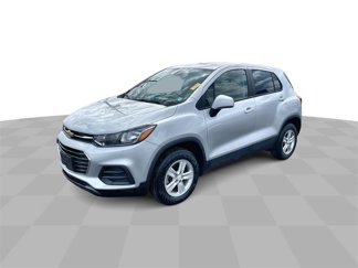 Used 2022 Chevrolet Trax LS w/ Tint and Cruise Package image 1