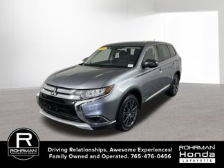 Used 2016 Mitsubishi Outlander SE image 1