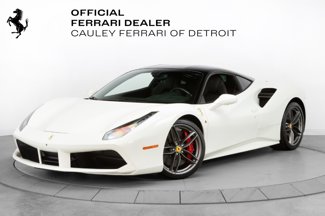 Used 2018 Ferrari 488 GTB image 1