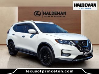 Used 2018 Nissan Rogue S image 1