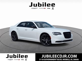 Used 2022 Chrysler 300 Touring w/ Sport Appearance Package image 1