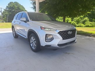 Used 2019 Hyundai Santa Fe SE image 1