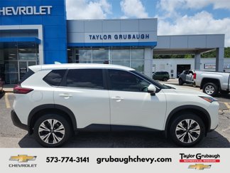 Used 2023 Nissan Rogue SV image 1