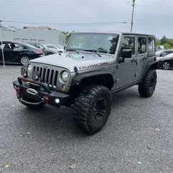 Used 2018 Jeep Wrangler Unlimited Rubicon w/ Connectivity Group image 1