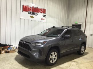 Used 2021 Toyota RAV4 LE image 1