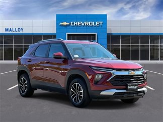 Used 2025 Chevrolet TrailBlazer LT w/ LT Cold Weather Package image 1