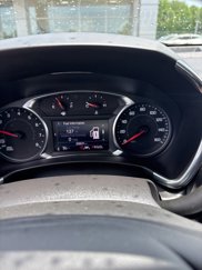 Used 2022 Chevrolet Equinox LT image 1