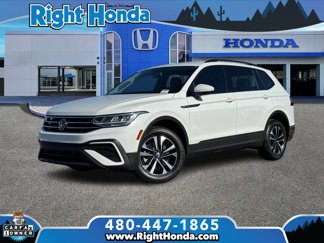 Used 2022 Volkswagen Tiguan S image 1