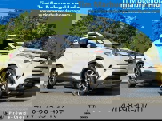 Used 2018 Toyota C-HR XLE image 1