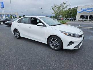 Used 2023 Kia Forte LXS image 1