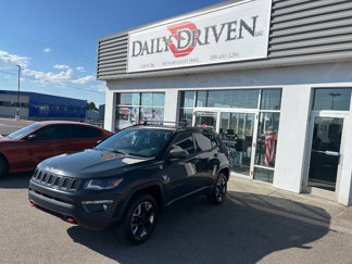 Used 2018 Jeep Compass Trailhawk image 1