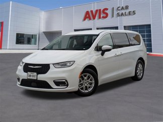 Used 2023 Chrysler Pacifica Touring-L image 1