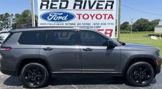 Used 2023 Jeep Grand Cherokee L Laredo image 1