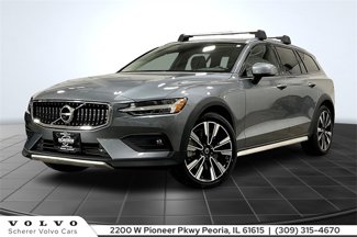 Certified 2021 Volvo V60 T5 Cross Country w/ Lounge Package image 1