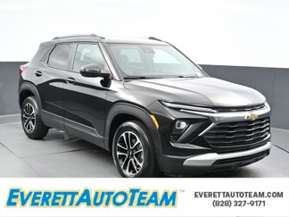 Used 2024 Chevrolet TrailBlazer LT image 1