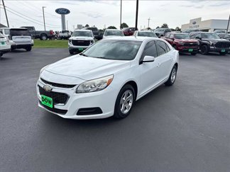 Used 2016 Chevrolet Malibu LT image 1