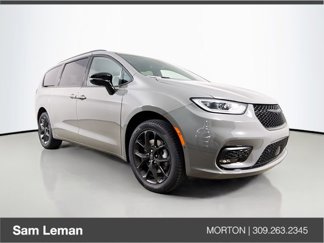 New 2025 Chrysler Pacifica Limited image 1