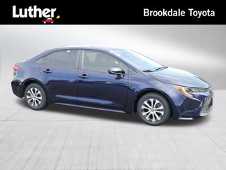 Certified 2022 Toyota Corolla LE image 1