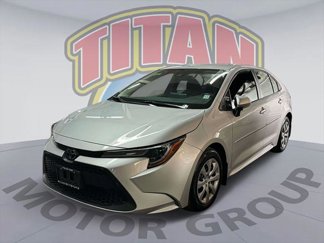 Certified 2022 Toyota Corolla LE image 1
