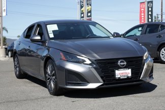 Used 2023 Nissan Altima 2.5 SV image 1
