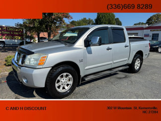 Used 2004 Nissan Titan SE image 1