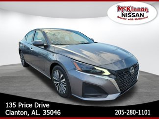 Used 2023 Nissan Altima 2.5 SV image 1