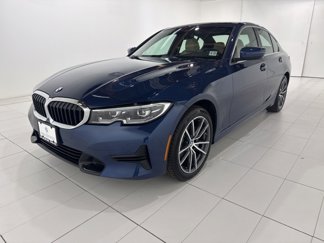 Certified 2022 BMW 330i xDrive Sedan w/ Driving Assistance Package image 1