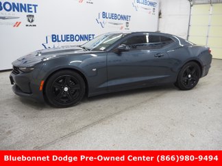 Used 2021 Chevrolet Camaro LT image 1