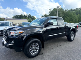 Used 2017 Toyota Tacoma SR5 image 1