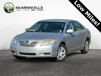 Used 2009 Toyota Camry LE image 1