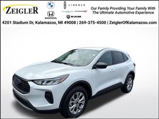 Used 2024 Ford Escape Active image 1