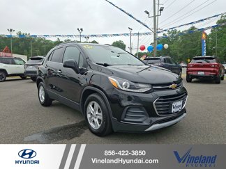Used 2020 Chevrolet Trax LT w/ LT Convenience Package image 1
