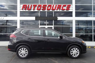 Used 2018 Nissan Rogue S image 1