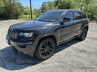 Used 2021 Jeep Grand Cherokee Laredo X image 1