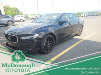 Used 2020 Volvo S90 T6 R-Design image 1