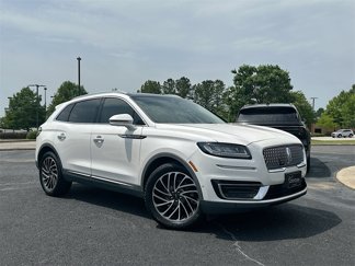 Used 2019 Lincoln Nautilus Reserve image 1