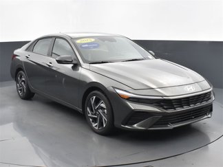 Used 2025 Hyundai Elantra Sport w/ Cargo Package image 1