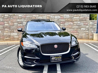 Used 2018 Jaguar F-PACE image 1