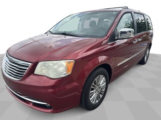 Used 2014 Chrysler Town & Country Touring-L w/ Driver Convenience Group image 1