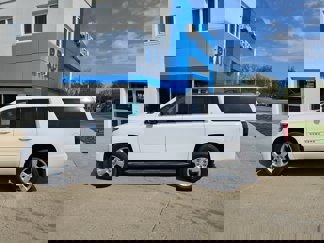 Used 2015 Chevrolet Suburban LT w/ Luxury Package image 1