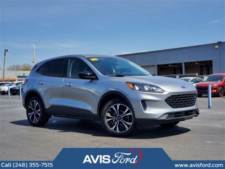Used 2022 Ford Escape SE w/ SE Sport Appearance Package image 1