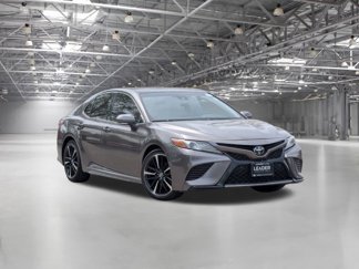 Used 2018 Toyota Camry XSE image 1