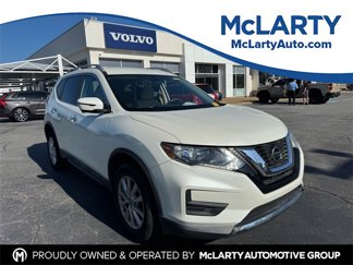 Used 2018 Nissan Rogue SV image 1