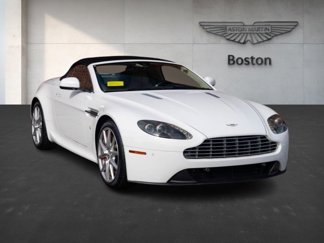 Used 2015 Aston Martin V8 Vantage Roadster image 1