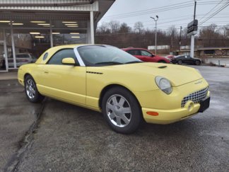 Used 2002 Ford Thunderbird Deluxe image 1