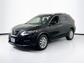 Used 2017 Nissan Rogue SV w/ SV Premium Package image 1