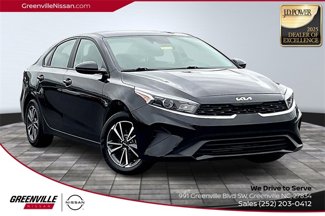Used 2023 Kia Forte LXS image 1